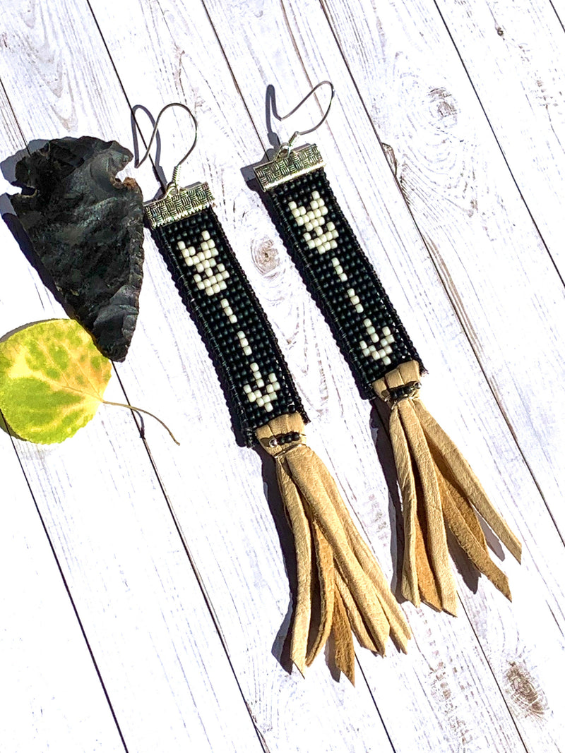 Native American inspired beaded leather earrings;Sitting Bull Arrow